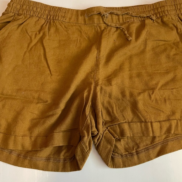 Assorted Chambray/ linen shorts - Picture 2 of 6